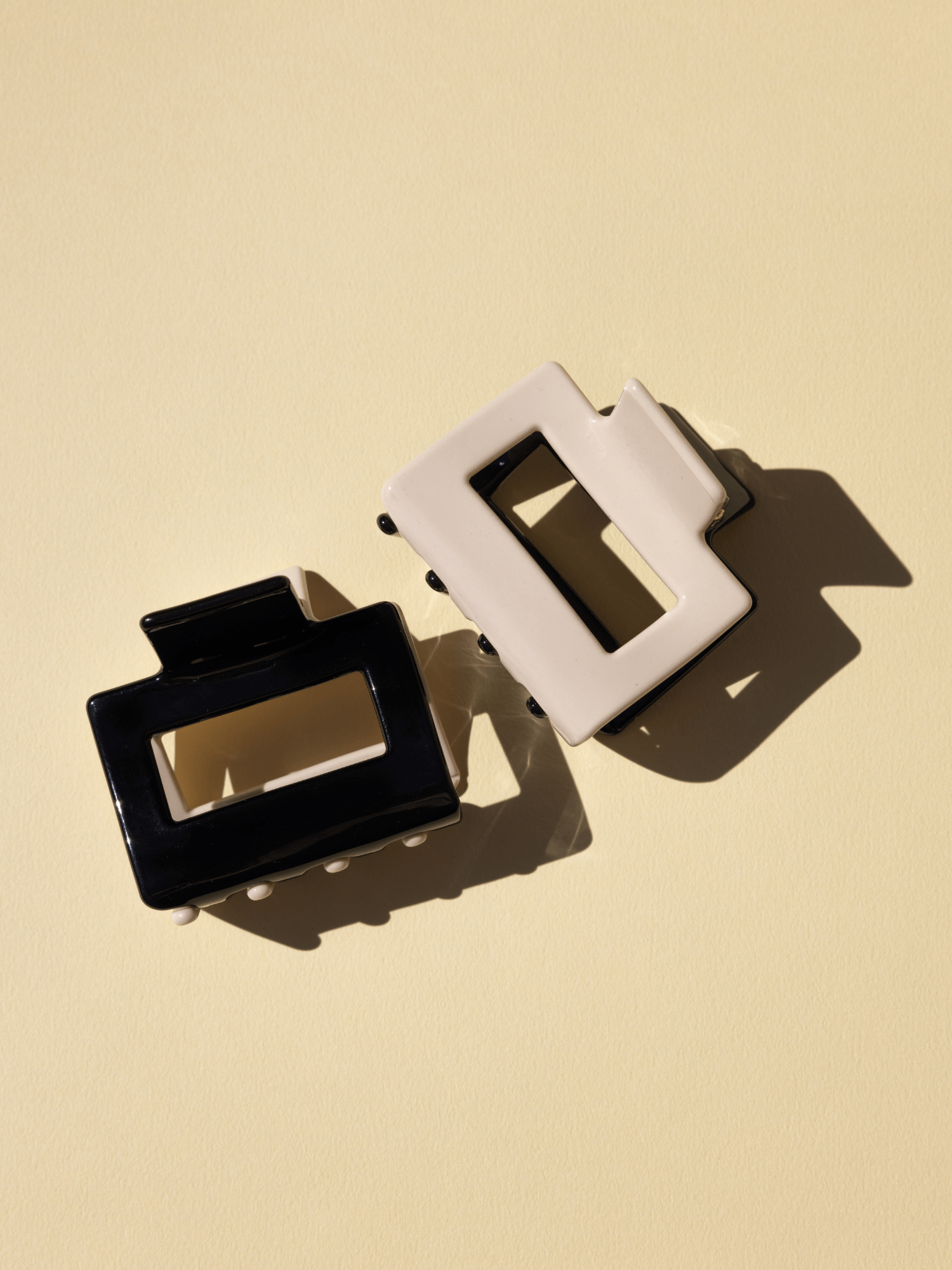 Two Tone Hair Clip (Nude/Black)